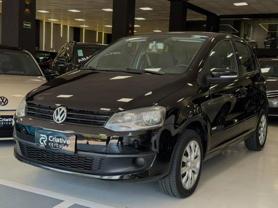 VOLKSWAGEN FOX 1.0 MI 8V FLEX 4P MANUAL VOLKSWAGEN FOX 1.0 MI 8V FLEX 4P MANUAL